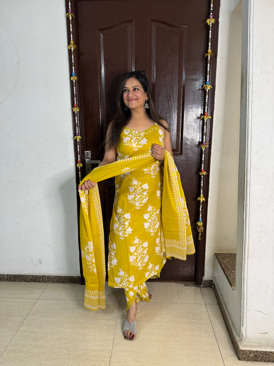 'TANVI' Sleeveless Cotton Suit