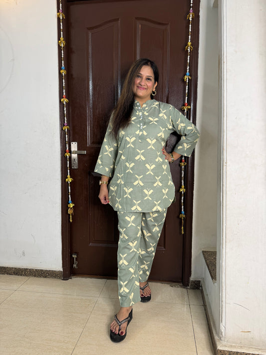 'AMAIRA' Pista Green Casual Coord