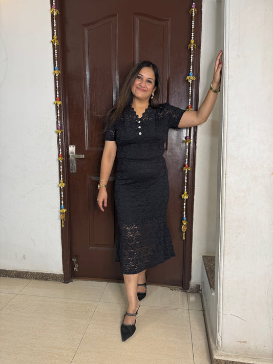 'SIRA' Black Lacy Dress