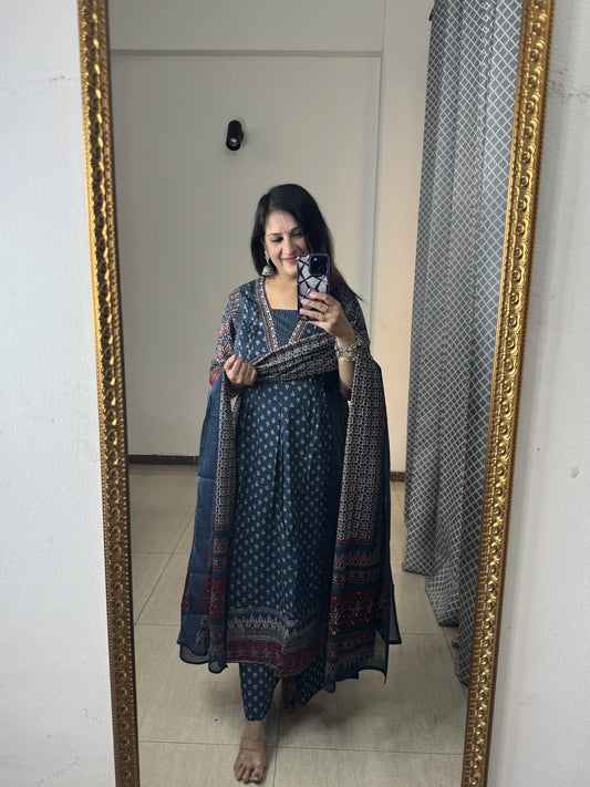 'AABHA' Teal Three Pc Set