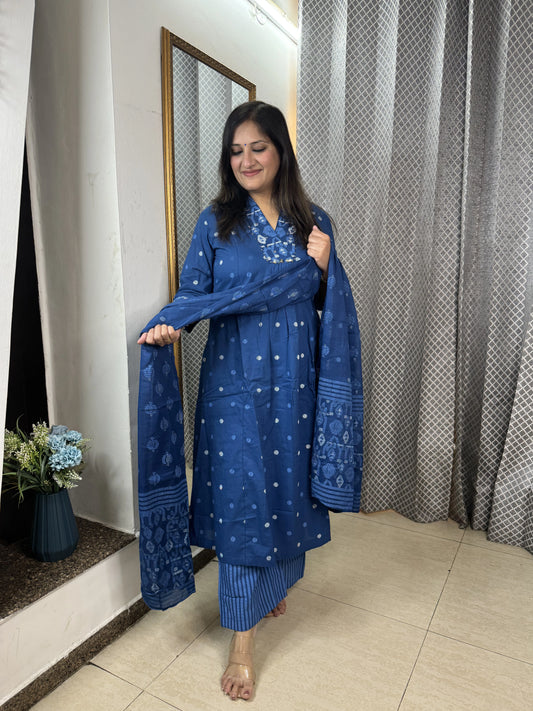 'PRERNA' Three Pc Set