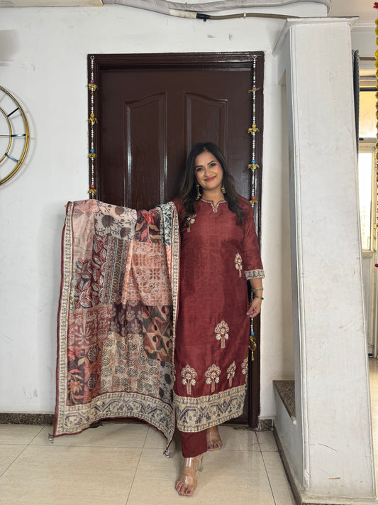 'NAZMI' Kantha Work Suit