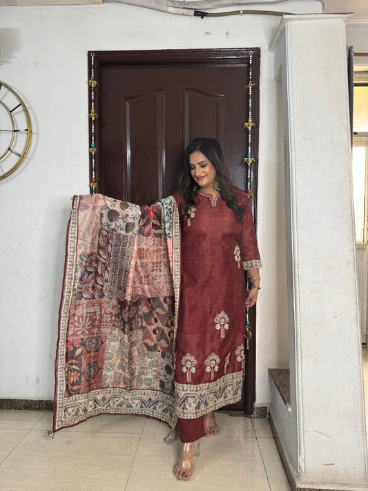 'NAZMI' Kantha Work Suit