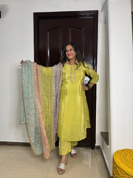 'RASHMI' - Three Pc Set