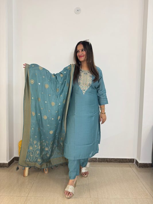 'BANNI" - Three Pc Set