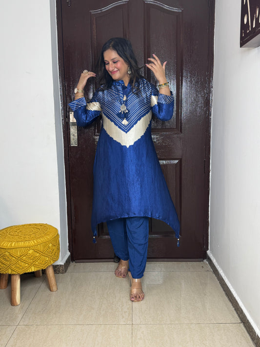 'VICTORIA'- Coord with Pendant