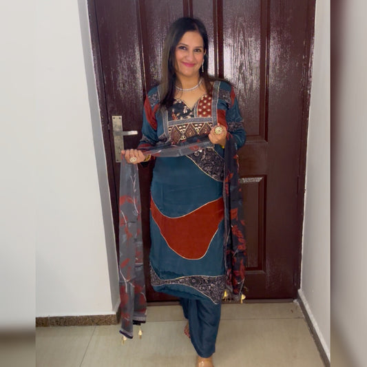 'MIRINA'- Three Pc Set