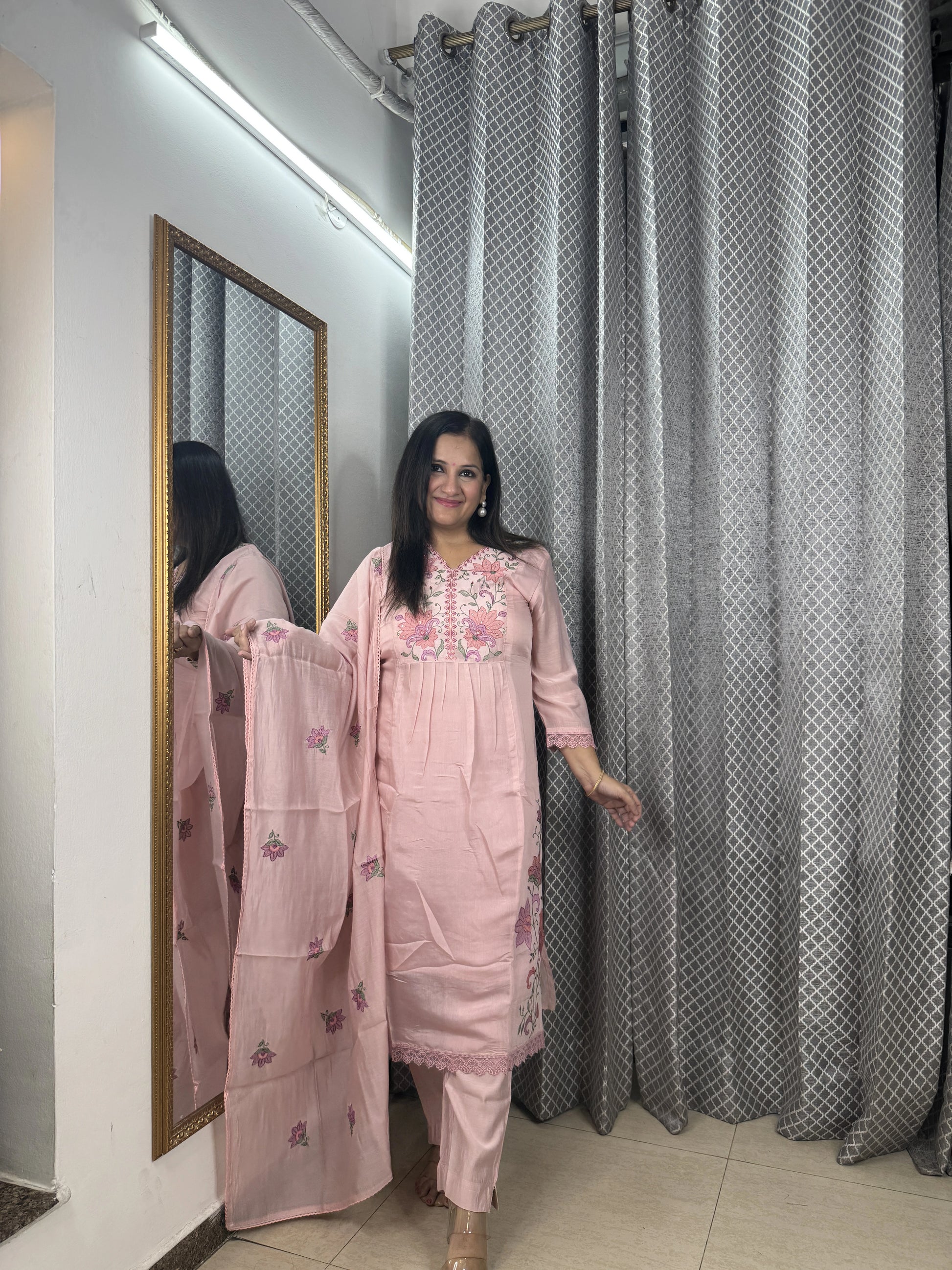 suit dupatta detail elegant ethnic wear women lightweight dupatta design